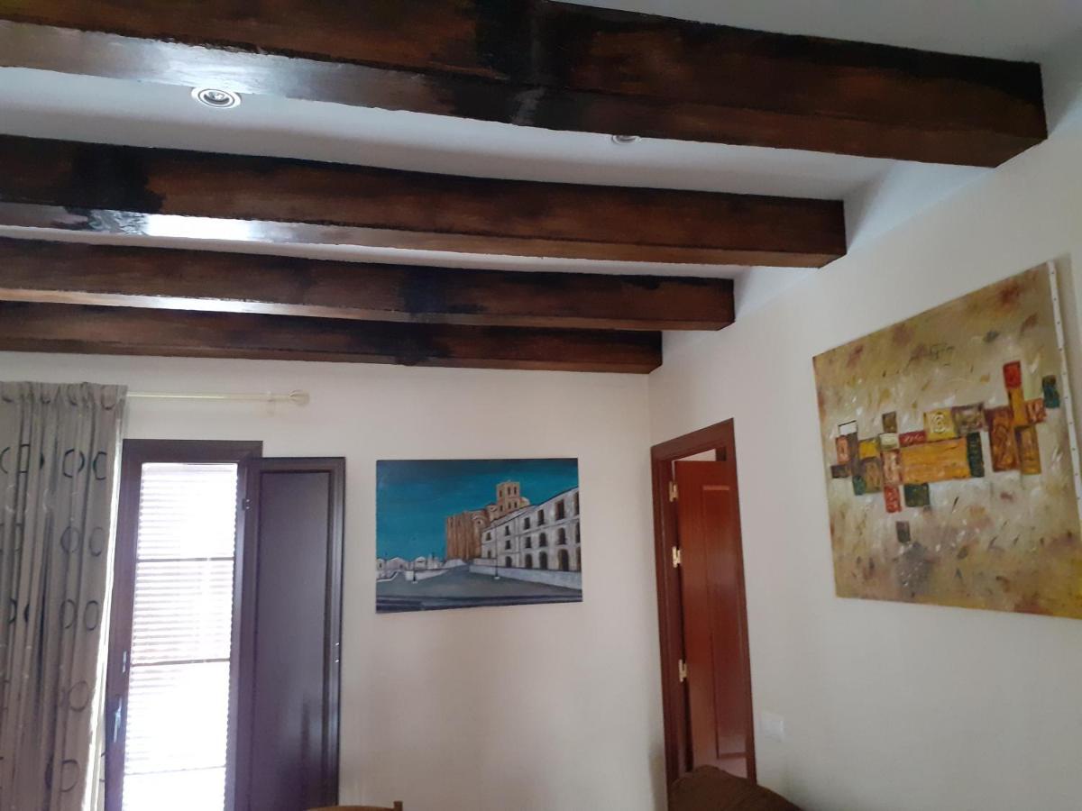 Apartamento Callentum Cazalla de la Sierra Bagian luar foto