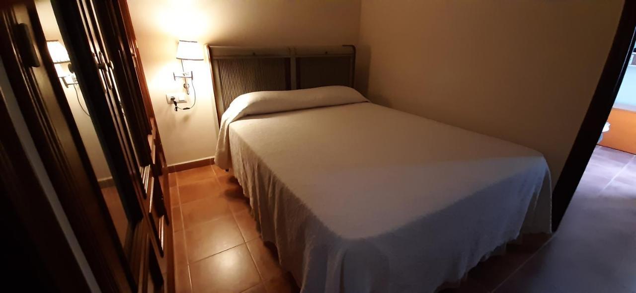Apartamento Callentum Cazalla de la Sierra Bagian luar foto